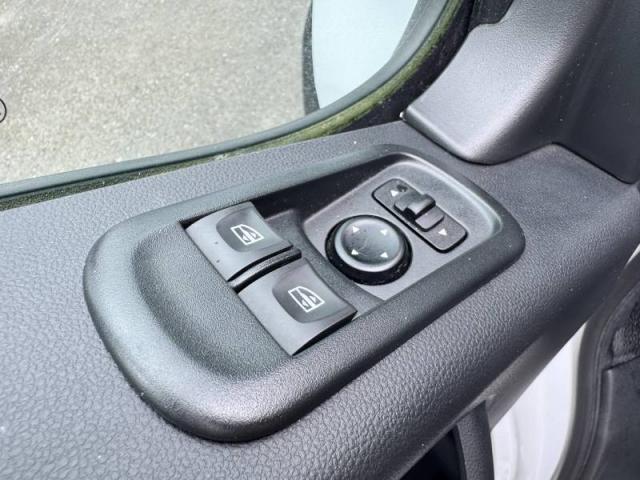 Renault Master image 6