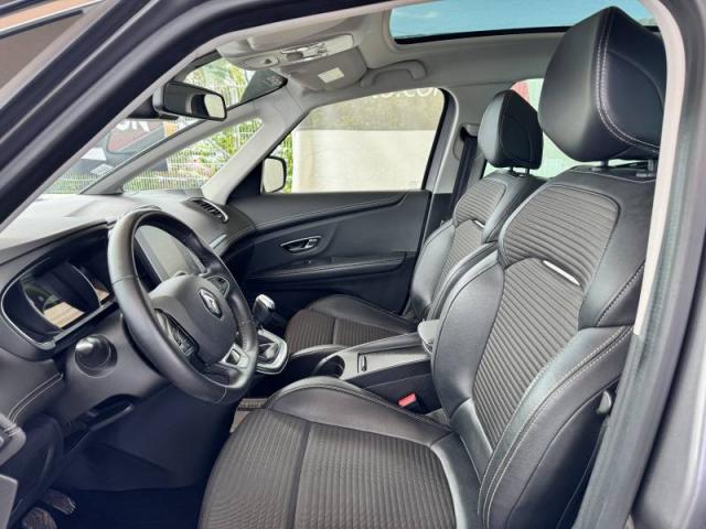 Renault Scénic image 2