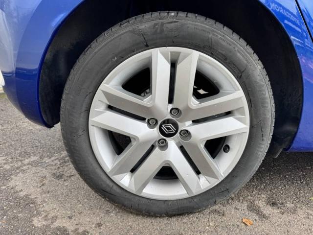 Renault Clio image 6
