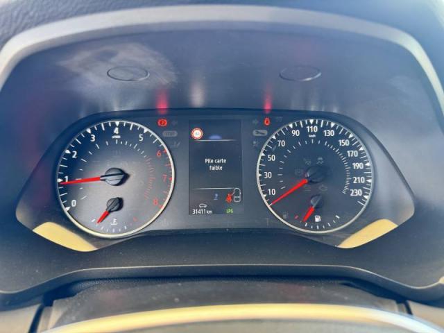 Renault Captur image 2