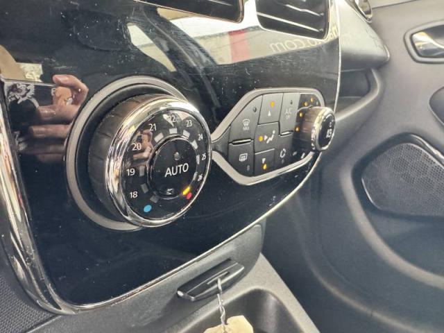 Renault Zoe image 8