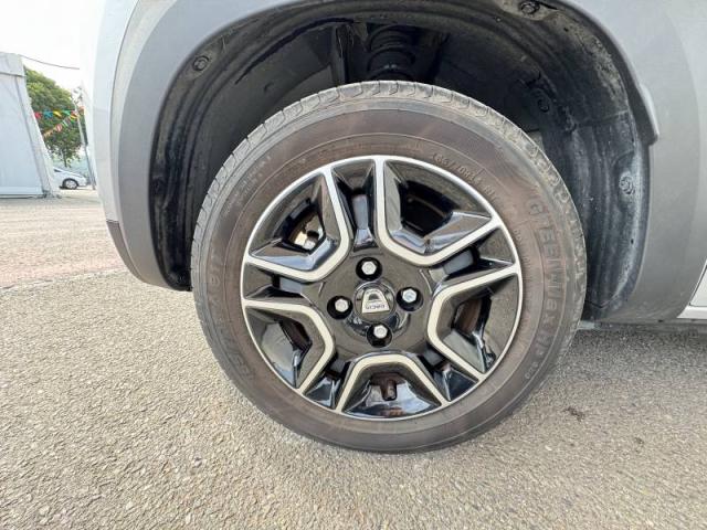 Dacia Spring image 2