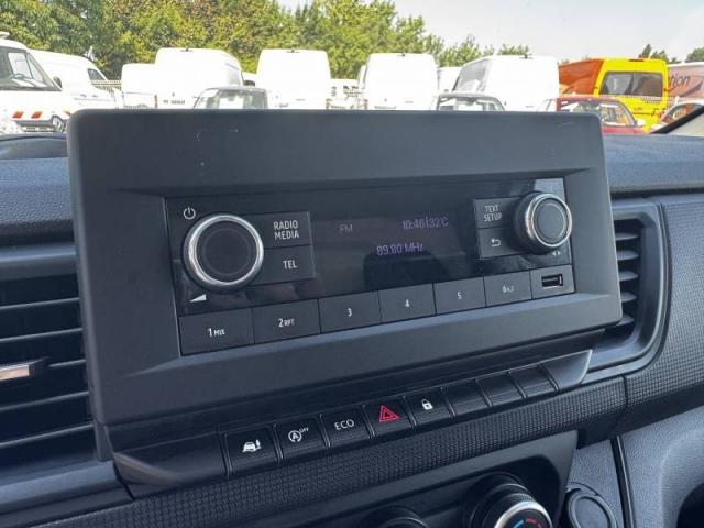 Renault Trafic image 6