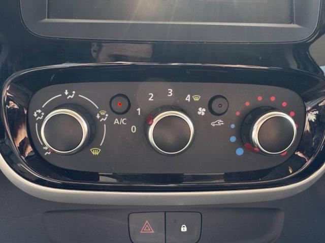 Renault Trafic image 4