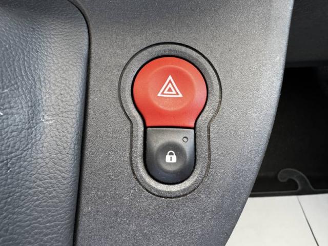 Renault Kangoo Van image 6