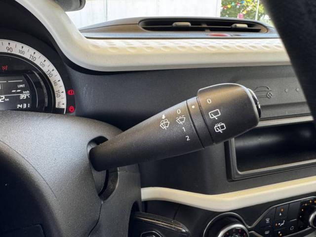 Renault Twingo image 8