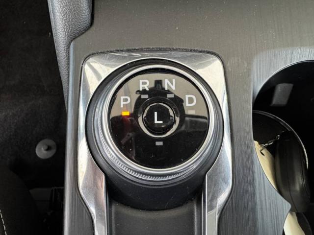 Ford Kuga image 3