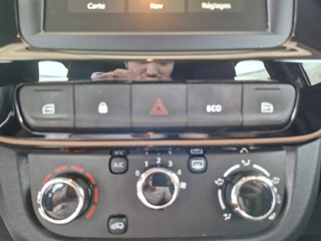 Dacia Spring image 2