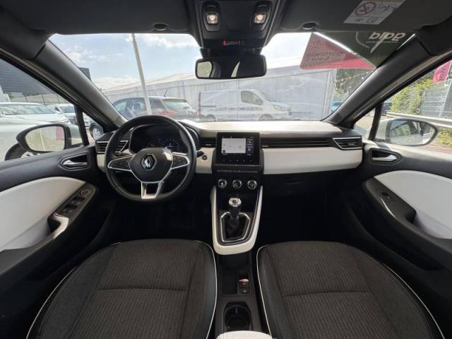 Renault Clio image 2