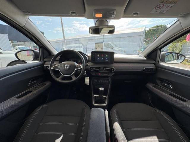 Dacia Sandero image 2