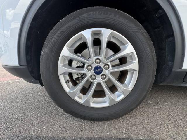 Ford Kuga image 6
