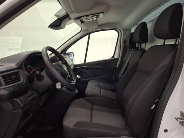 Renault Trafic image 1