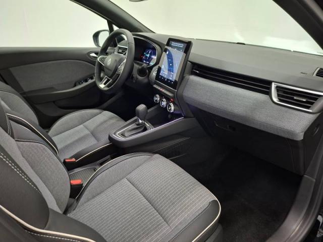 Renault Clio image 9