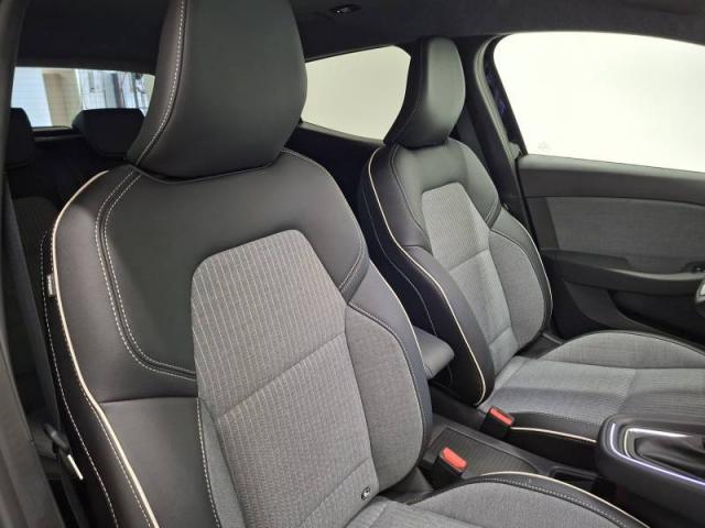 Renault Clio image 6