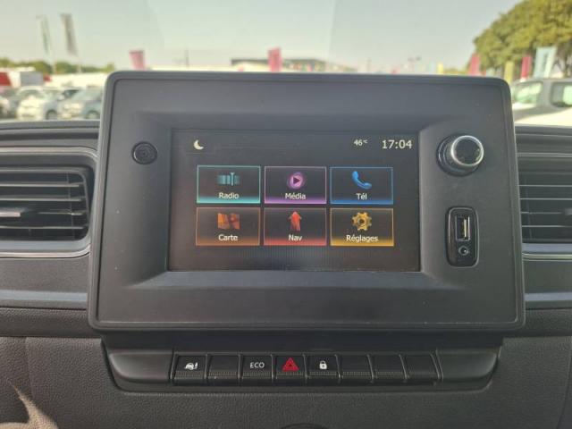 Renault Master image 2