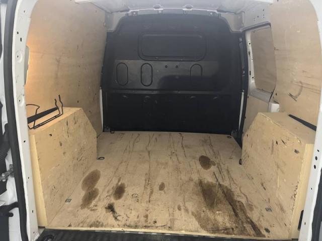 Renault Kangoo Van image 6