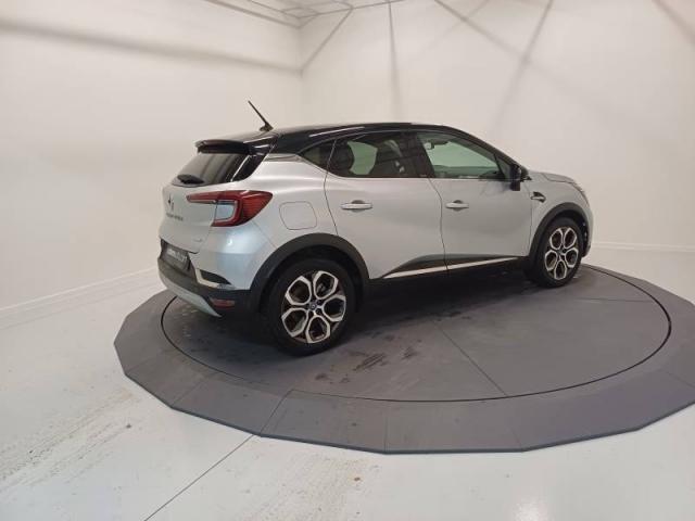 Renault Captur image 8