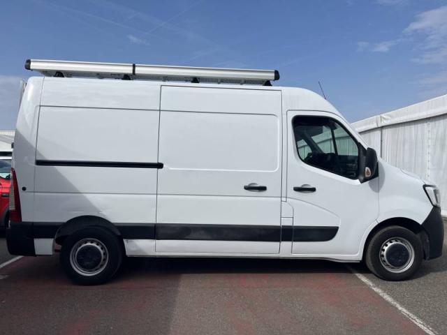 Renault Master image 8