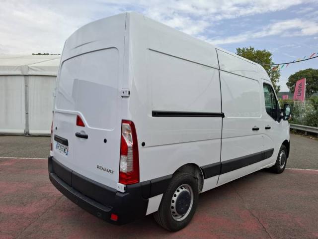 Renault Master image 1