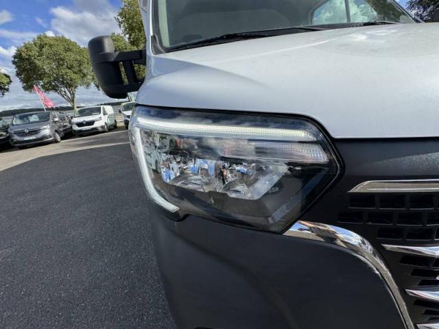 Renault Master image 1