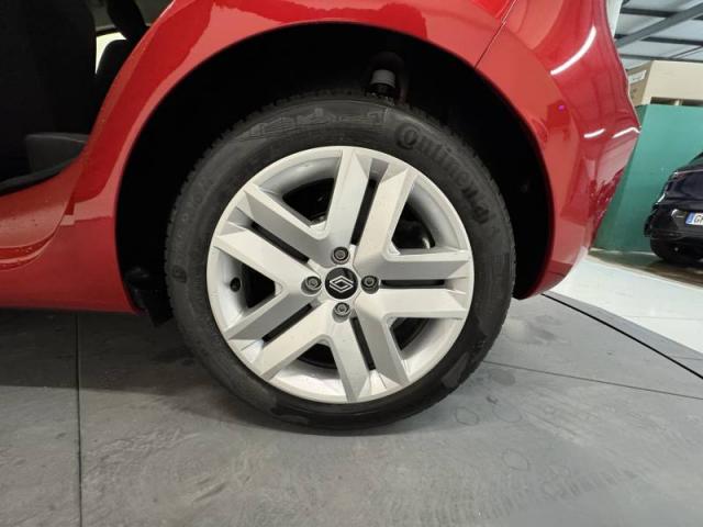 Renault Clio image 9