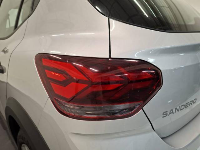 Dacia Sandero image 8