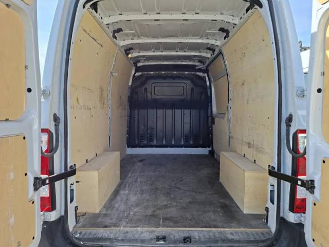 Renault Master image 4