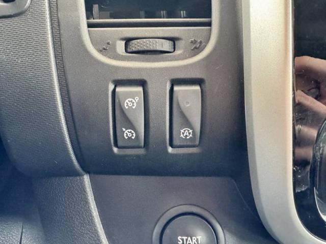 Renault Trafic image 4