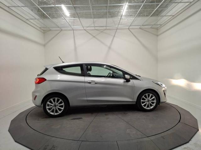 Ford Fiesta image 2