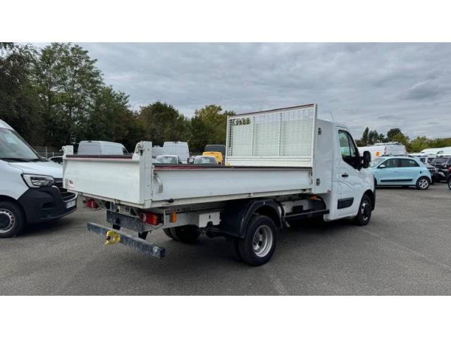 Renault Master image 2