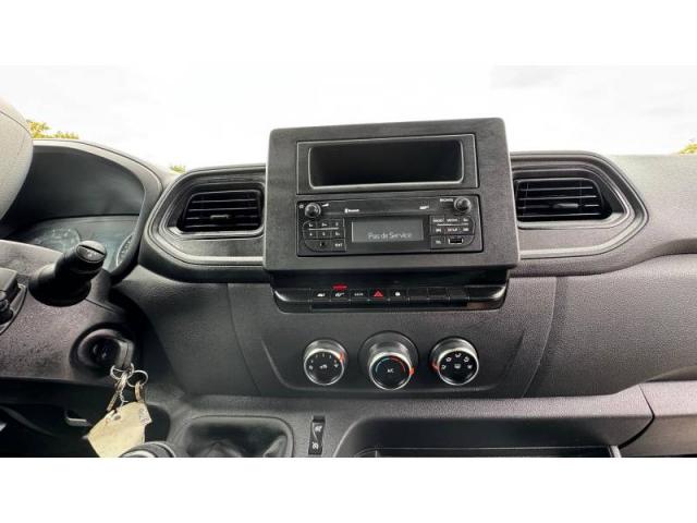 Renault Master image 9