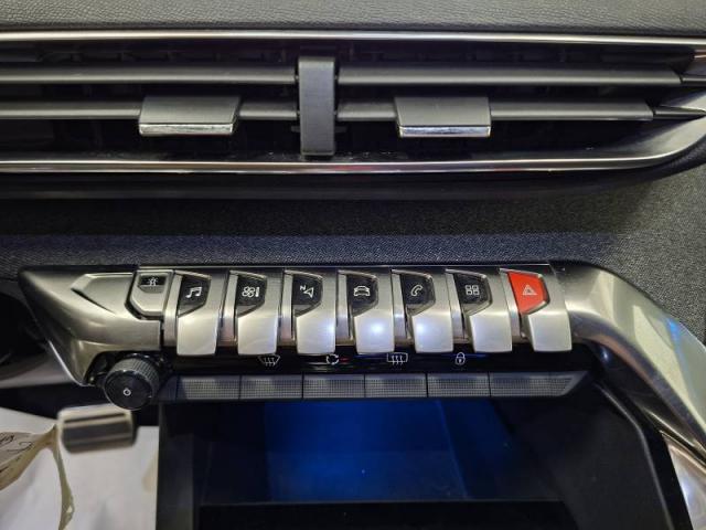 Peugeot 3008 image 9