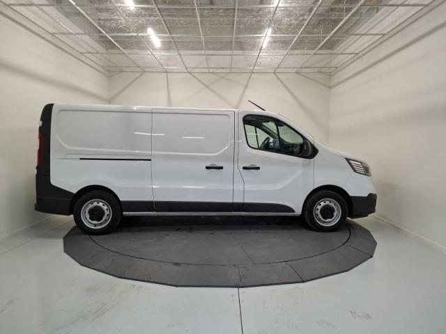 Renault Trafic image 2