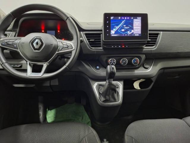 Renault Trafic image 3