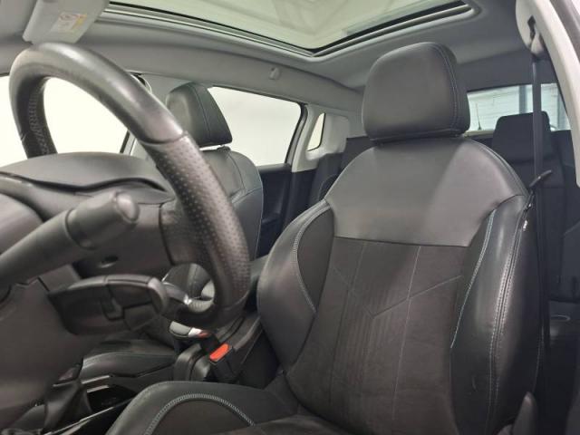 Peugeot 2008 image 4