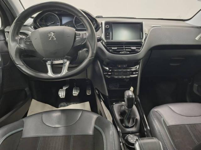 Peugeot 2008 image 3