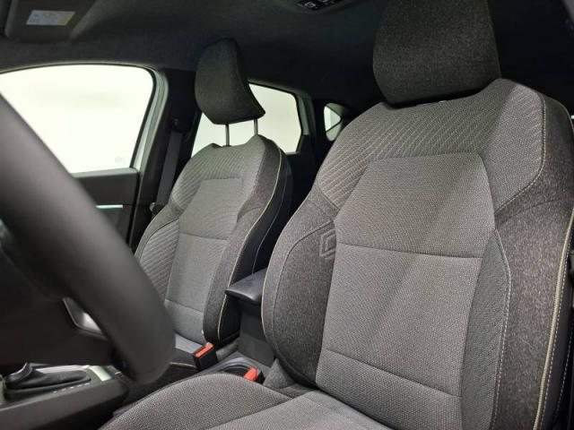 Renault Captur image 9