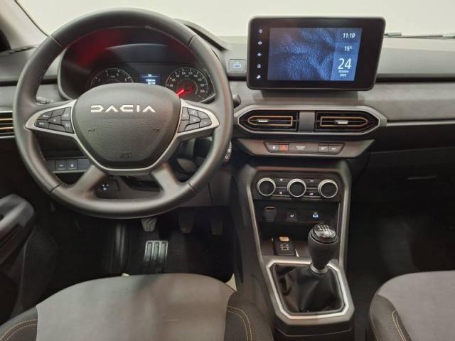 Dacia Sandero image 1