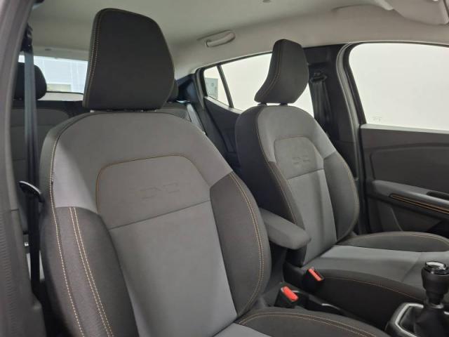 Dacia Sandero image 2