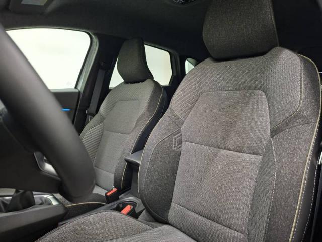 Renault Captur image 2