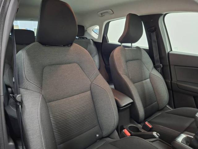 Renault Captur image 2