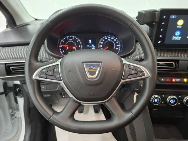 Dacia Sandero image 2