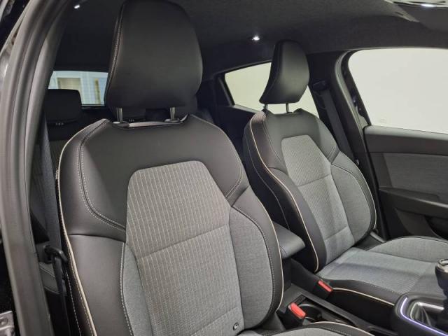 Renault Clio image 7