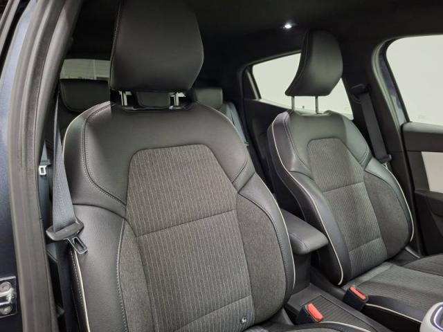 Renault Clio image 9