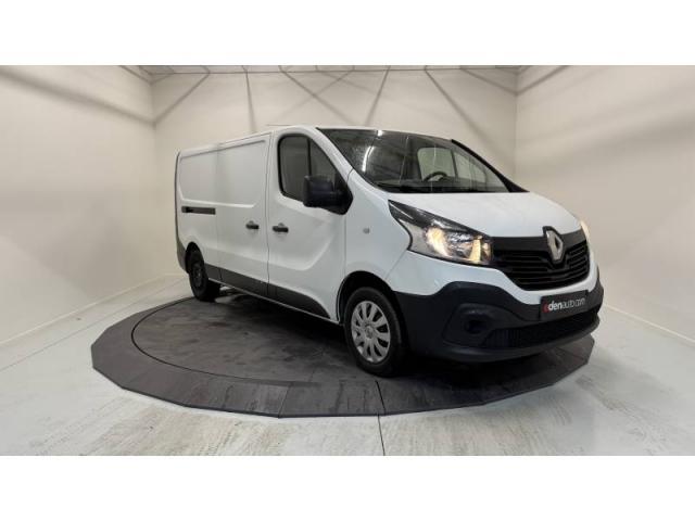 Renault Trafic image 2