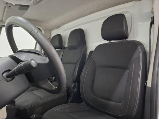 Renault Trafic image 1