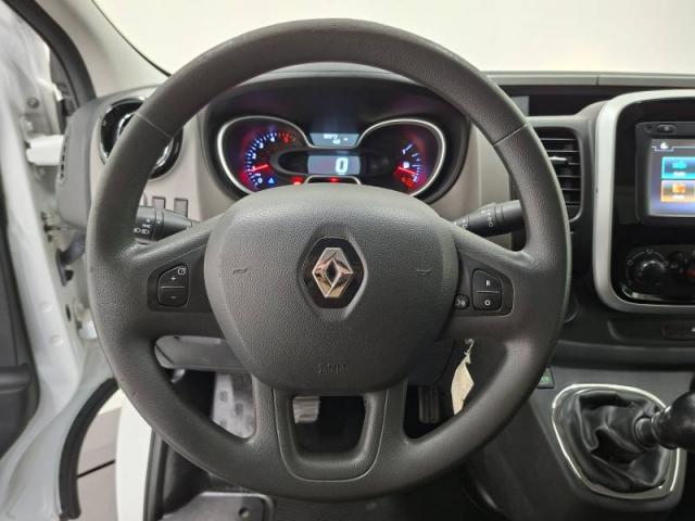Renault Trafic image 9