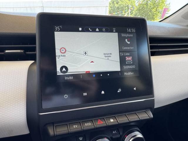 Renault Clio image 2