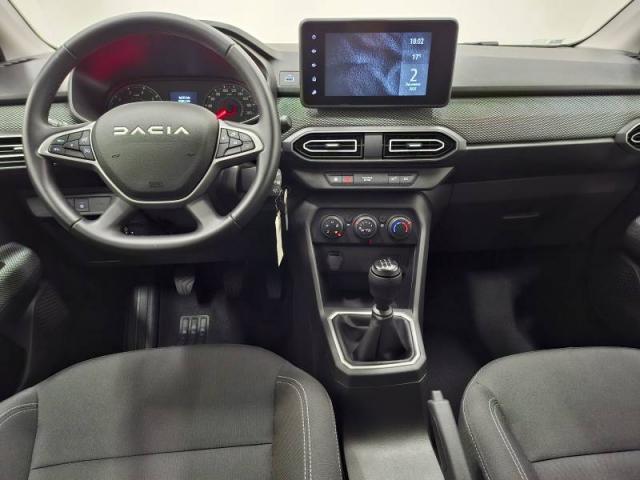 Dacia Sandero image 2