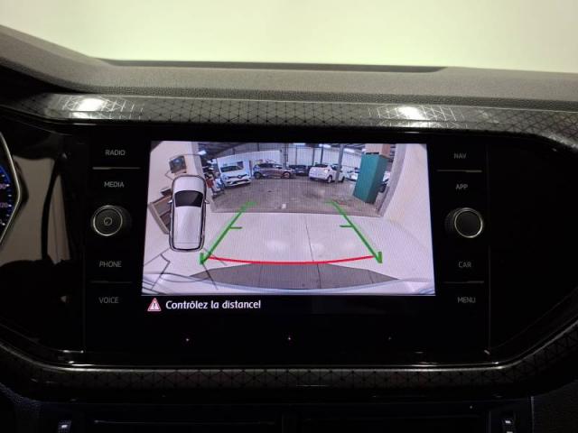 Volkswagen T-Cross image 2